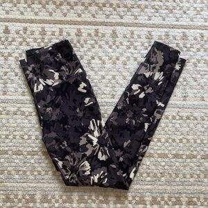 Old Navy Active Floral Leggings